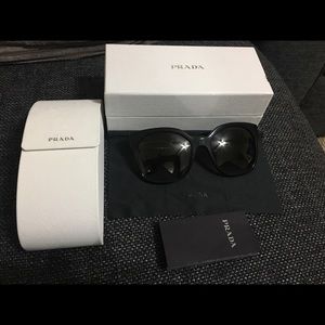 Authentic Prada Sunglasses 🕶